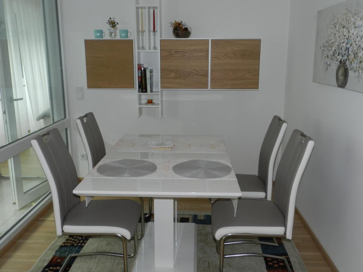 Ferienwohnung Danubia Линц Экстерьер фото